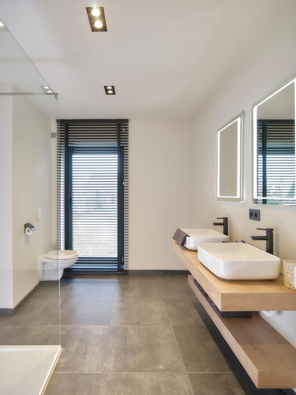 'T Vlyt Vakantiehuis-Wellness Bed & Breakfast Riemst Exterior photo